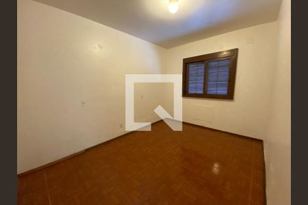 Casa à venda com 350m², 3 quartos e 6 vagas Casa à venda com 350m², 3 quartos e 6 vagasQuarto 1