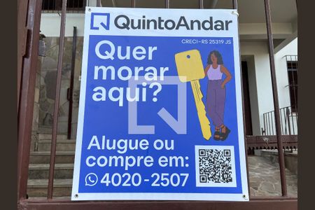 Casa à venda com 350m², 3 quartos e 6 vagas Casa à venda com 350m², 3 quartos e 6 vagasPlaca