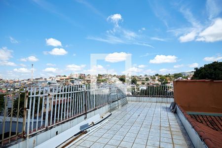 Casa à venda com 300m², 1 quarto e 4 vagasTerraço