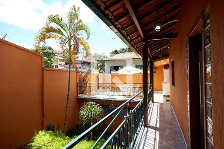 Casa à venda com 300m², 1 quarto e 4 vagasÁrea comum