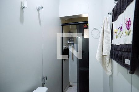 Casa à venda com 300m², 1 quarto e 4 vagasBanheiro