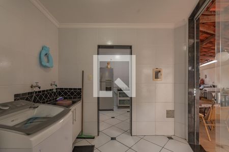 Casa à venda com 280m², 4 quartos e 3 vagasÁrea de Serviço