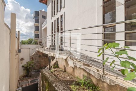 Casa à venda com 280m², 4 quartos e 3 vagasVaranda - Entrada