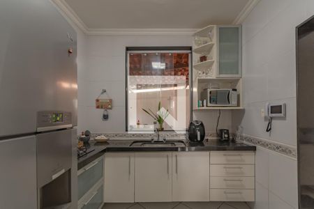 Casa à venda com 280m², 4 quartos e 3 vagasCozinha