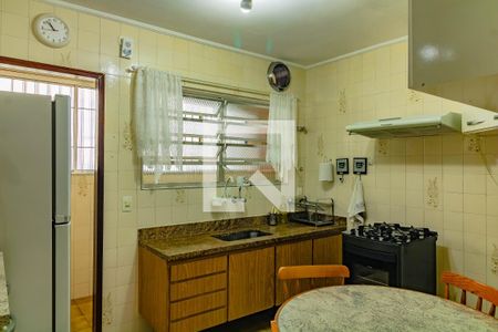 Casa à venda com 248m², 4 quartos e 2 vagas Casa à venda com 248m², 4 quartos e 2 vagasCozinha casa 2