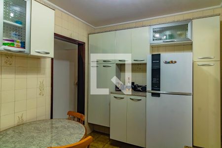 Casa à venda com 248m², 4 quartos e 2 vagas Casa à venda com 248m², 4 quartos e 2 vagasCozinha casa 2