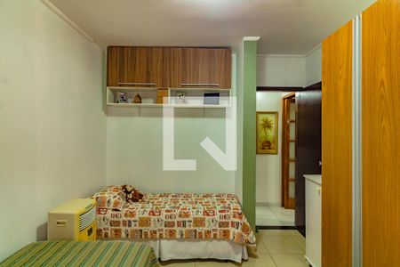 Casa à venda com 248m², 4 quartos e 2 vagas Casa à venda com 248m², 4 quartos e 2 vagasQuarto 1 casa 2