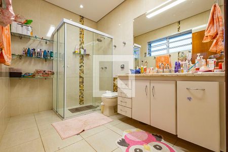 Casa à venda com 300m², 3 quartos e 4 vagasSuíte 2