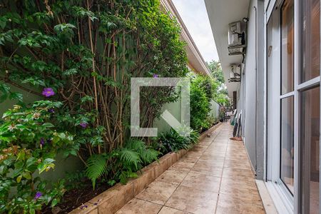 Casa à venda com 300m², 3 quartos e 4 vagasQuintal