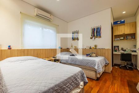 Casa à venda com 300m², 3 quartos e 4 vagasSuíte 3