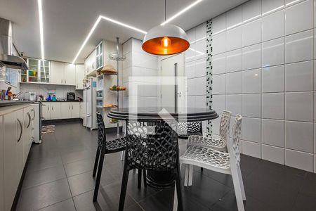 Casa à venda com 300m², 3 quartos e 4 vagasCozinha