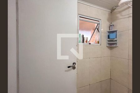 Casa à venda com 180m², 4 quartos e 2 vagasCasa 2- Banheiro