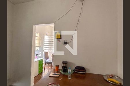 Casa à venda com 180m², 4 quartos e 2 vagasCasa 1- Cozinha