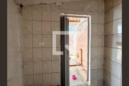 Casa à venda com 180m², 4 quartos e 2 vagasCasa 2- Quarto de serviço