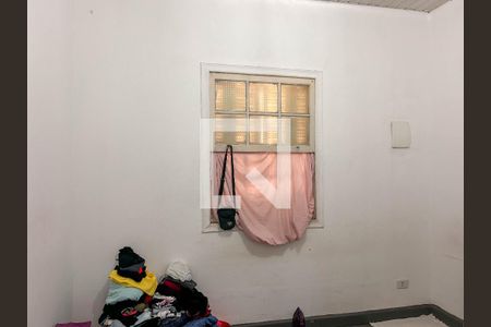 Casa à venda com 180m², 4 quartos e 2 vagasCasa 2- Quarto