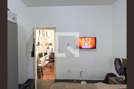 Casa à venda com 180m², 4 quartos e 2 vagasCasa 1- Quarto