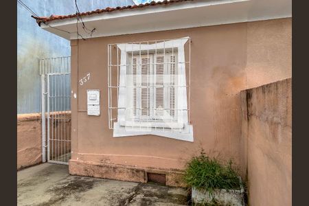 Casa à venda com 180m², 4 quartos e 2 vagasCasa 2- Garagem