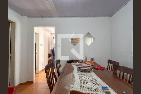 Casa à venda com 180m², 4 quartos e 2 vagasCasa 3- Cozinha