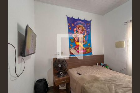 Casa à venda com 180m², 4 quartos e 2 vagasCasa 1- Quarto