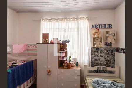 Casa à venda com 180m², 4 quartos e 2 vagasCasa 3- Quarto 1