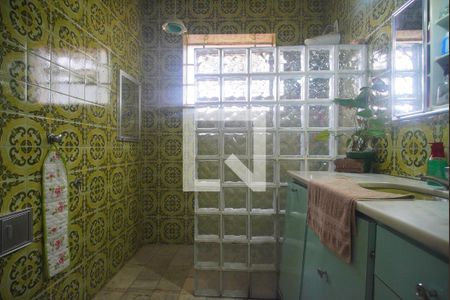 Casa à venda com 286m², 4 quartos e 2 vagasBanheiro