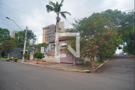 Casa à venda com 286m², 4 quartos e 2 vagasFachada