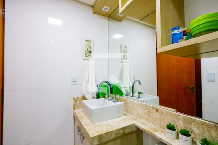 Apartamento à venda com 63m², 3 quartos e 1 vaga Apartamento à venda com 63m², 3 quartos e 1 vagaBanheiro