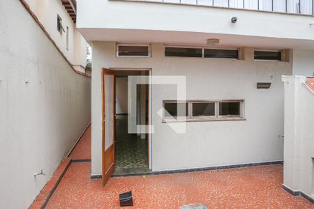 Casa à venda com 260m², 3 quartos e 2 vagas Casa à venda com 260m², 3 quartos e 2 vagasVista do Quarto de Serviço