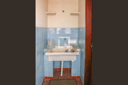 Casa à venda com 260m², 3 quartos e 2 vagas Casa à venda com 260m², 3 quartos e 2 vagasÁrea de Serviço