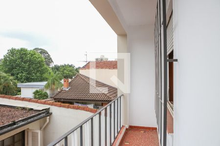 Casa à venda com 260m², 3 quartos e 2 vagas Casa à venda com 260m², 3 quartos e 2 vagasSacada do Quarto 2