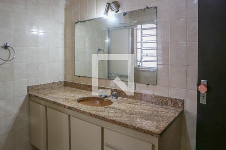 Casa à venda com 260m², 3 quartos e 2 vagas Casa à venda com 260m², 3 quartos e 2 vagasBanheiro da Suíte