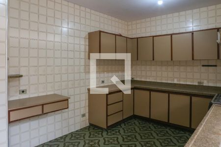 Casa à venda com 260m², 3 quartos e 2 vagas Casa à venda com 260m², 3 quartos e 2 vagasCozinha