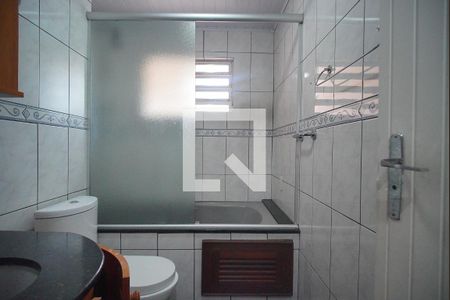 Casa à venda com 90m², 3 quartos e 2 vagas Casa à venda com 90m², 3 quartos e 2 vagasBanheiro