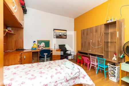 Casa à venda com 280m², 3 quartos e 2 vagas Casa à venda com 280m², 3 quartos e 2 vagasQuarto 3