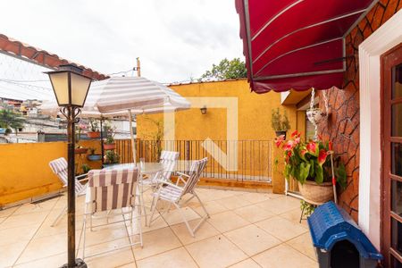 Casa à venda com 280m², 3 quartos e 2 vagas Casa à venda com 280m², 3 quartos e 2 vagasVaranda da Sala