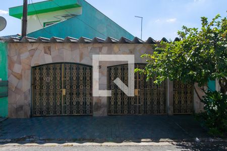 Casa para alugar com 350m², 5 quartos e 2 vagasFachada