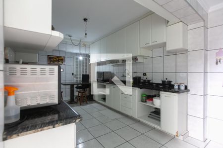 Casa para alugar com 350m², 5 quartos e 2 vagasCozinha 1