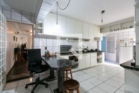 Casa para alugar com 350m², 5 quartos e 2 vagasCozinha 1