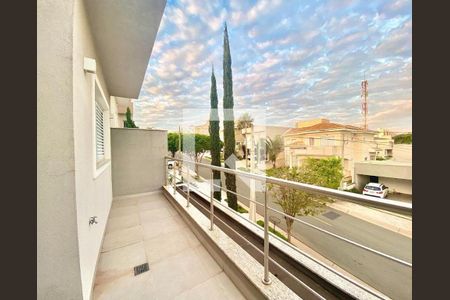Casa de condomínio à venda com 237m², 3 quartos e 4 vagas Casa de condomínio à venda com 237m², 3 quartos e 4 vagasFoto 40