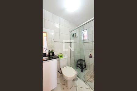 Apartamento à venda com 66m², 2 quartos e 2 vagas Apartamento à venda com 66m², 2 quartos e 2 vagasBanheiro Social