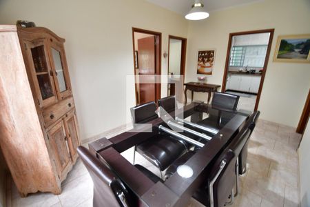 Casa à venda com 360m², 7 quartos e 4 vagasEdicula