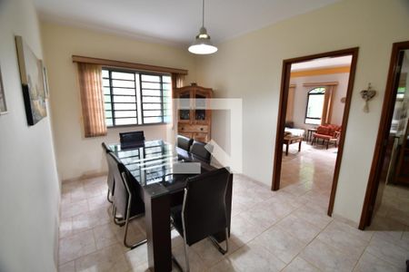 Casa à venda com 360m², 7 quartos e 4 vagasEdicula