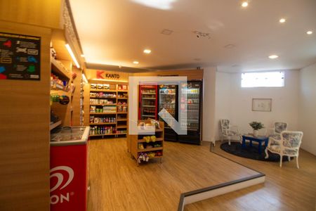 Apartamento para alugar com 39m², 1 quarto e sem vaga Apartamento para alugar com 39m², 1 quarto e sem vagaÁrea comum - Minimercado