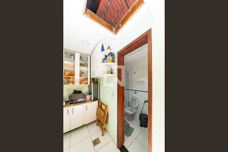 Casa à venda com 180m², 4 quartos e 1 vaga Casa à venda com 180m², 4 quartos e 1 vagaBanheiro Social 1