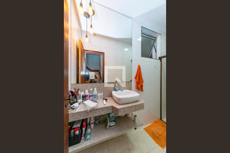 Casa à venda com 180m², 4 quartos e 1 vaga Casa à venda com 180m², 4 quartos e 1 vagaBanheiro Social 2