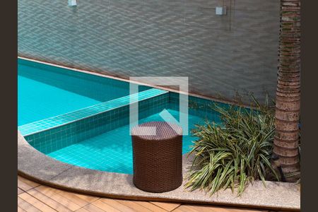 Apartamento à venda com 60m², 2 quartos e 1 vaga Apartamento à venda com 60m², 2 quartos e 1 vagaÁrea comum - Piscina