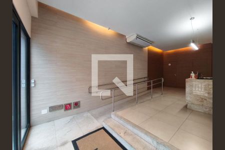 Apartamento à venda com 60m², 2 quartos e 1 vaga Apartamento à venda com 60m², 2 quartos e 1 vagaFachada e portaria