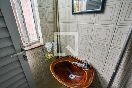 Casa para alugar com 338m², 4 quartos e 6 vagasLavabo