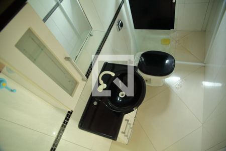 Casa à venda com 166m², 3 quartos e 4 vagasBanheiro Suíte 1