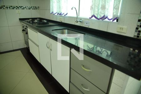 Casa à venda com 166m², 3 quartos e 4 vagasCozinha - Armários